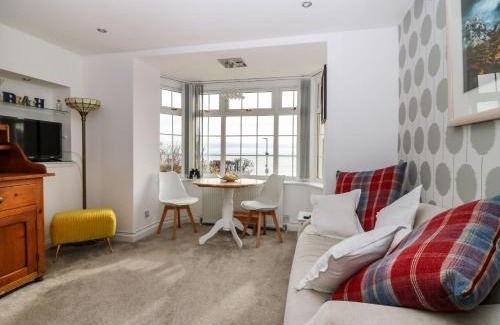 Kinghorn Apartment | Beach Cottage