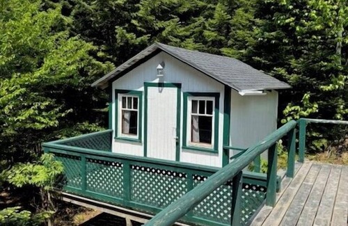 Hubbards Cabin | Beach Cottage - Whispering Firs - Hubbards Beach
