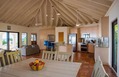 Spanish Town Villa | BEACH DREAMS