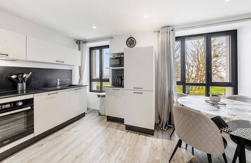 Saint-Benoit-des-Ondes Apartment | Beach front apartment
