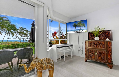 Urangan Apartment | “Beach Front Apartment , Pool , Free WiFi with Netflix“