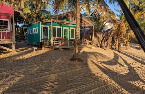 Hopkins Cabin | Beach Front! Cobia Beach Guest House, Teal Duplex