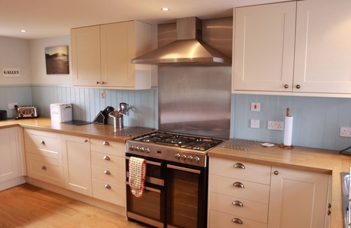 Middleton-on-Sea House | Beach Front Holiday Home. *Last Min Availability from 28th Aug!* 100+ 5* Reviews