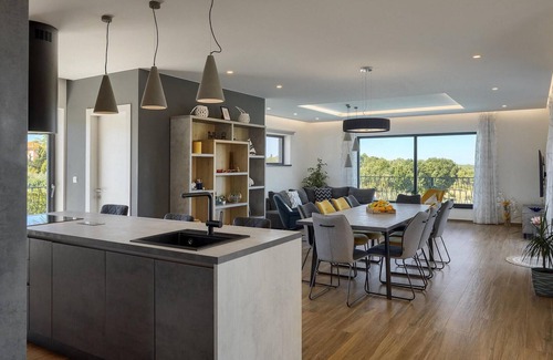 Mugeba House | Beach front home in Porec