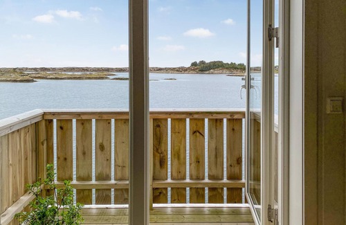 Smøla House | Beach front home in Smøla with kitchen