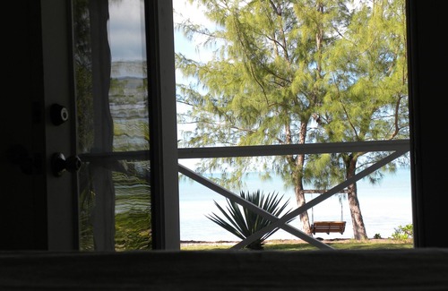 Tarpum Bay House | Beach Front Private Home with Dock