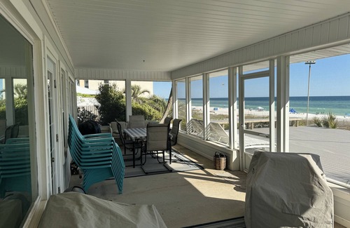 Hollywood Beach House | Beach Front Vacation Rental