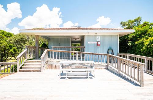 Caswell Beach House | Beach Getaway Among The Oaks