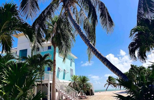 Sugarloaf Key House | Beach Getaway in the Florida Keys