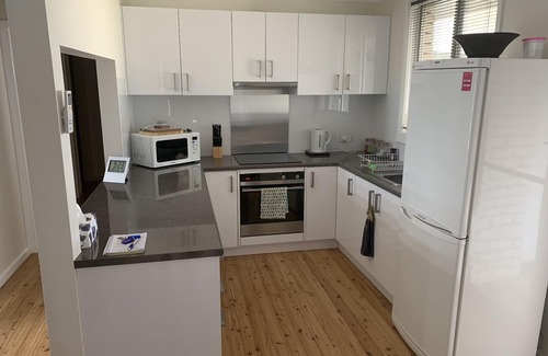 Batemans Bay House | Beach, golf, fishing, fun and pet friendly @ Batemans Bay!