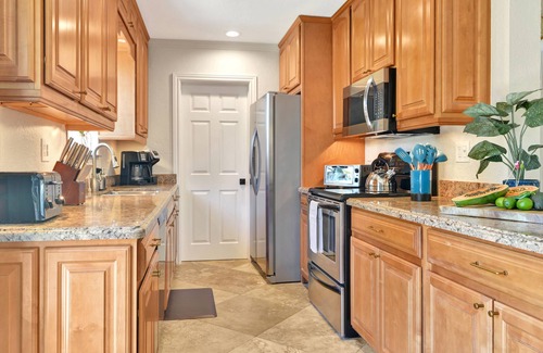 Lighthouse Point House | Beach House 51 - Large Heated Pool - 10min from Beach