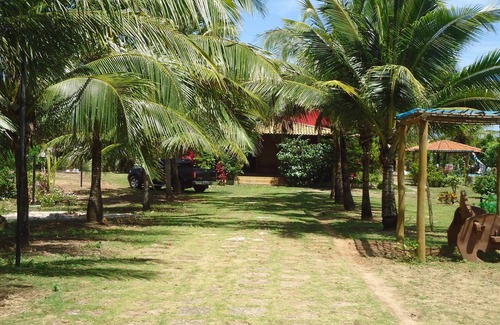Itacimirim House | Beach house with pool, pond, mini tennis court, horses.