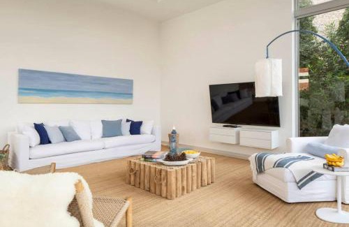 Herzliya Pituach Villa | Beach House Galei