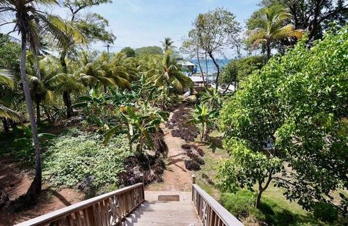 Guanaja House | Beach house in st Helene. Same property as channel bar and grill.