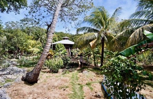 Guanaja House | Beach house in st Helene. Same property as channel bar and grill.