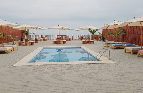 Zorritos House | Beach house in Zorritos with ocean view, family friendly and pet friendly.
