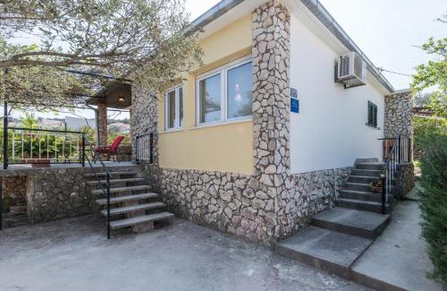Slatine House | Beach House Lana