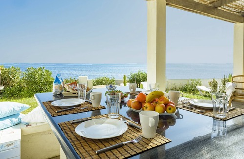 Figueretas House | Beach Life AT ITS Best! Contact for Deals