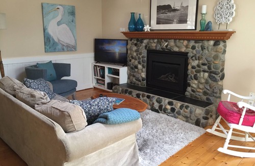 Surrey House | Beach life at Sea Horse Cottage, Crescent Beach, near White Rock