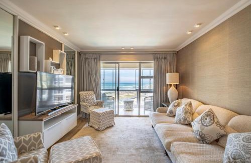 Pollok Beach Apartment | Beach life