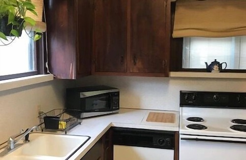 Cottage Line Cottage | Beach Lovers Delight 3 Bedroom Cottage by RedAwning