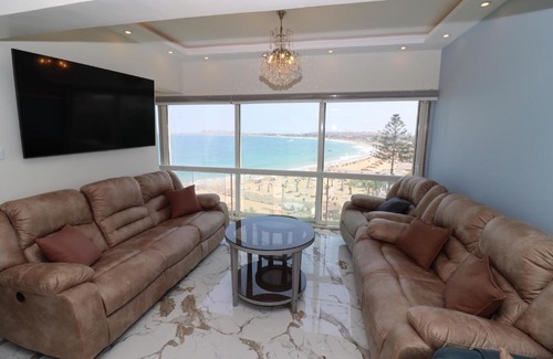 Al-Muntazah Apartment | Beach Luxury Mamoura Private Beach