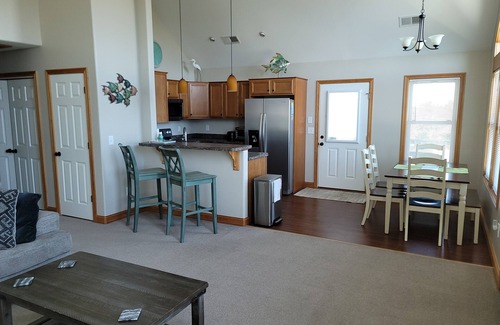Salvo Cottage | "Beach Me Up Scotty" 2 Bedroom, 3 Bath. n Oceanside, short walk to the beach.