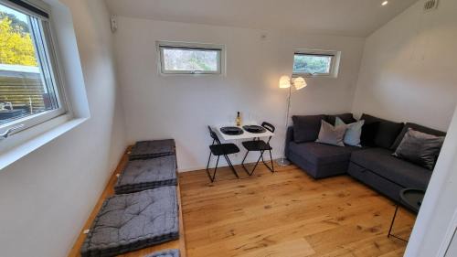 Hollviken Apartment | Beach-near cozy cottage