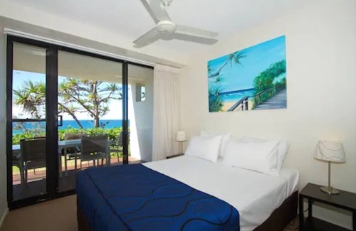 Coolum Beach Hotel | Beach Retreat Coolum