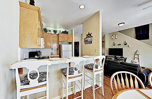Downtown Apartment | Beach Retreat