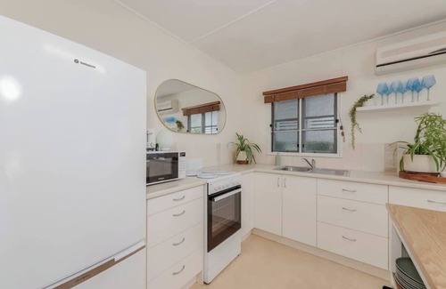 Innes Park House | Beach Shack by the Sea Innes Park