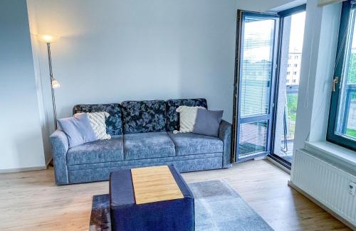 Beach Area Apartment | Beach Side Apartment with a Balcony