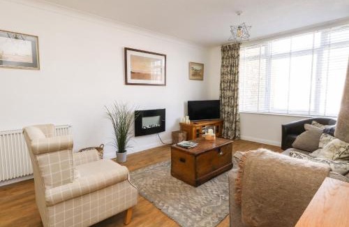 West Bay Apartment | Beach Side