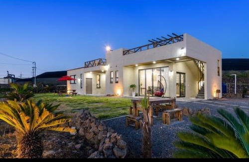 Jocheon House | Beach Sunset