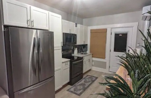 Clarksville Apartment | Beach Vibe close to Museum Row