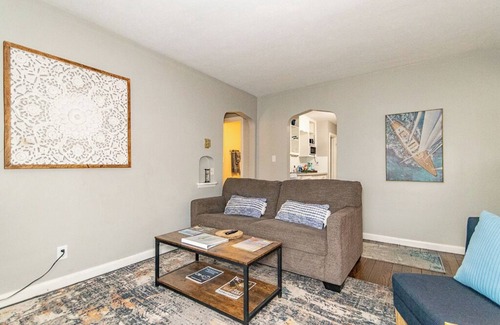 Painesville Apartment | Beach View Suite #8