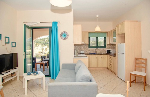 Almyrida Villa | Beach Villa Evgenia with private pool