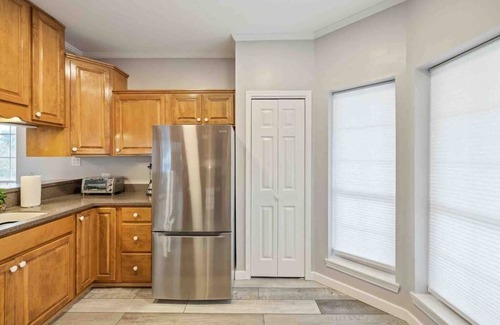 Sunnyside On The Gulf House | Beach Yards Away, Coastal Cottage, Free Parking