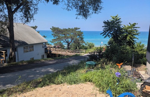 Porter Beach Apartment | Beachbum's Beachfront 1-bedroom apartment steps from Lake Michigan/Dunes