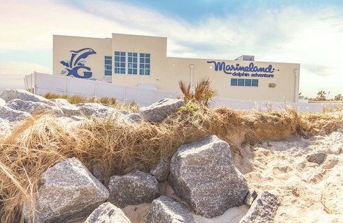 Crescent Beach Condo | Beacher's Lodge 236