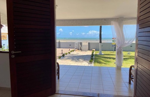 Sao Jose da Coroa Grande House | Beachfront House with Gourmet Area and Privileged Sea View