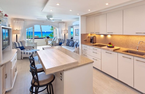 Reeds Bay Apartment | Beachfront 1-Bed with Plunge Pool - Reeds House 10