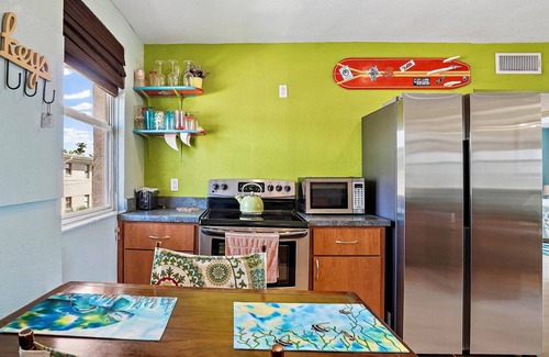 St. Pete Beach Condo | BEACHFRONT 2 BEDROOM!nSUMMER SALE! Great Views! On the Beach!