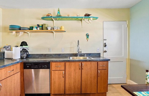 St. Pete Beach Condo | BEACHFRONT 2 BEDROOM!nSUMMER SALE! Great Views! On the Beach!