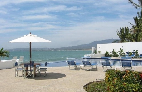 Bucerias Condo | Beachfront 2 BR/2 BA Condo Del Mar with Pool at Colibri!