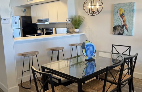 St. George Island Condo | BEACHFRONT 2BR CONDO W/POOL*PRIVATE USE OF 3 BIKES & 2 KAYAKS