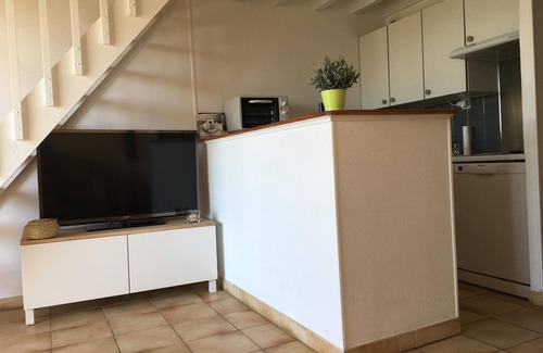 Andernos-les-Bains Apartment | Beachfront apartment with pool and tennis