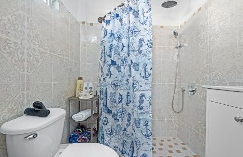 Mediania Alta Apartment | Beachfront Adult & Kids Pool Bbq Terrace