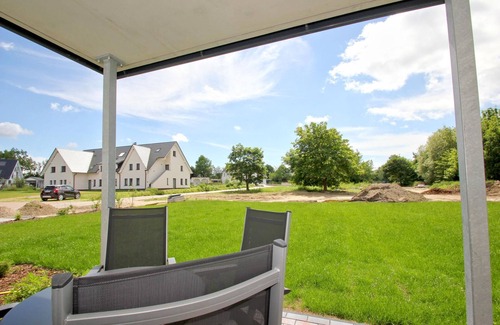 Lobbe Apartment | Beachfront apartment with terrace, use of swimming pool and sauna - Rex Rugia apartment 11-3
