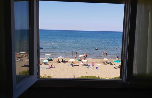 San Vincenzo Apartment | Beachfront apartment